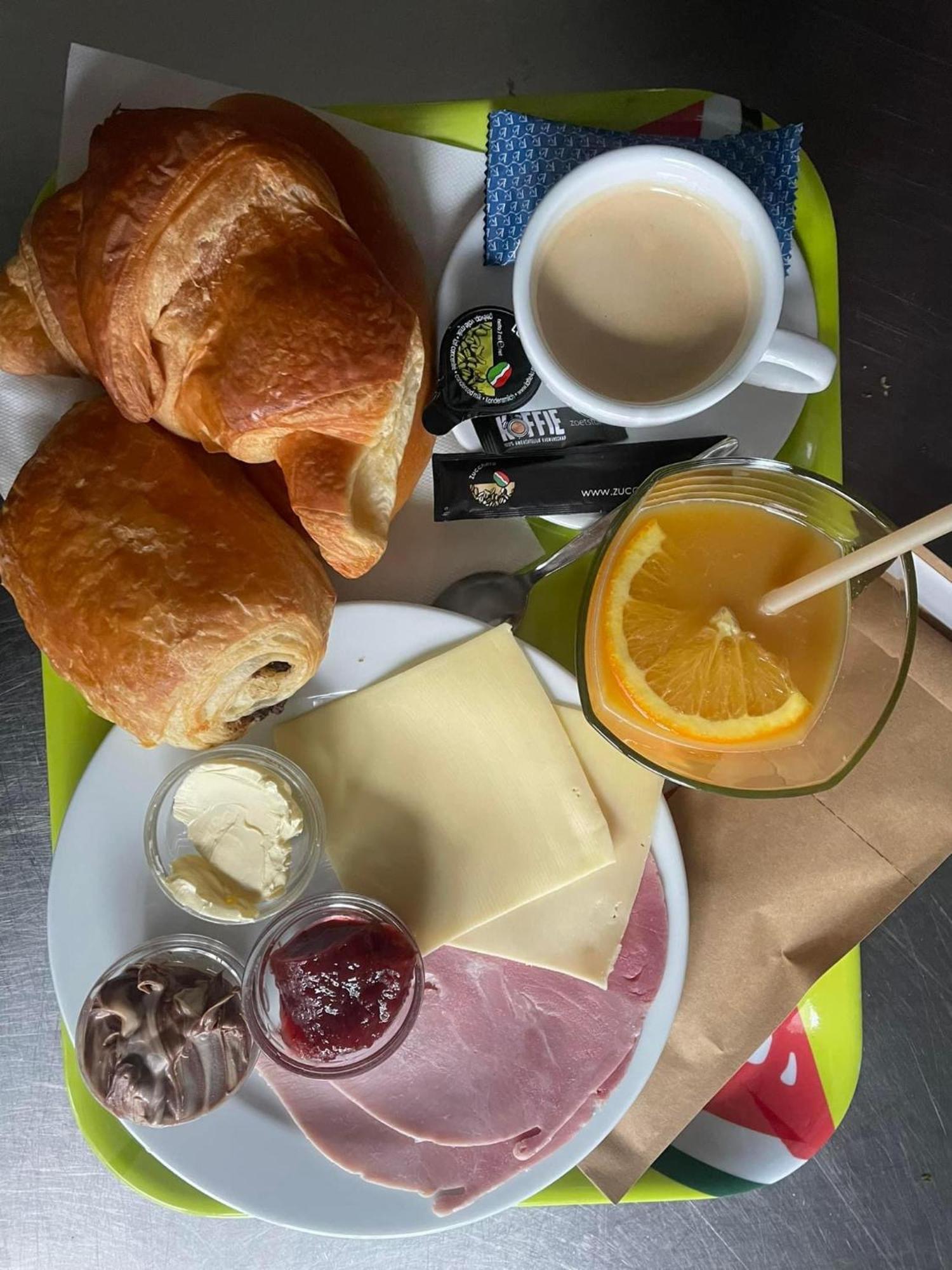 Homestay La Montagne Des Coeurs Eigenbilzen Экстерьер фото